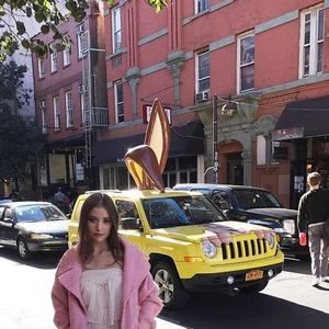 Meet your Posher, Katelyn